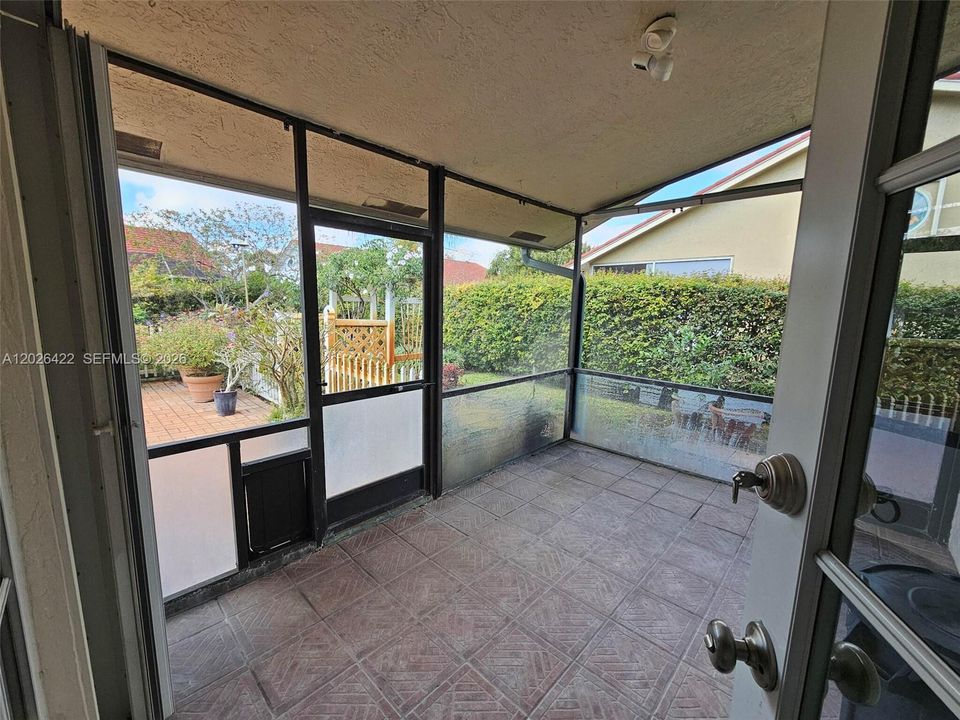 For Sale: $659,000 (3 beds, 2 baths, 1806 Square Feet)