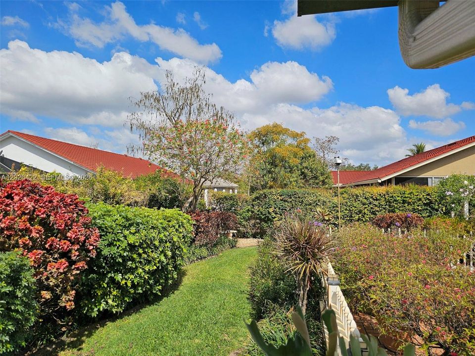 For Sale: $659,000 (3 beds, 2 baths, 1806 Square Feet)