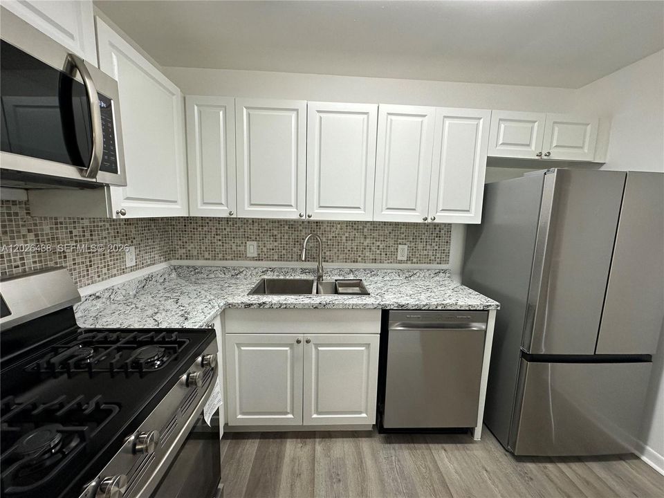 Activo con contrato: $229,900 (1 camas, 1 baños, 693 Pies cuadrados)