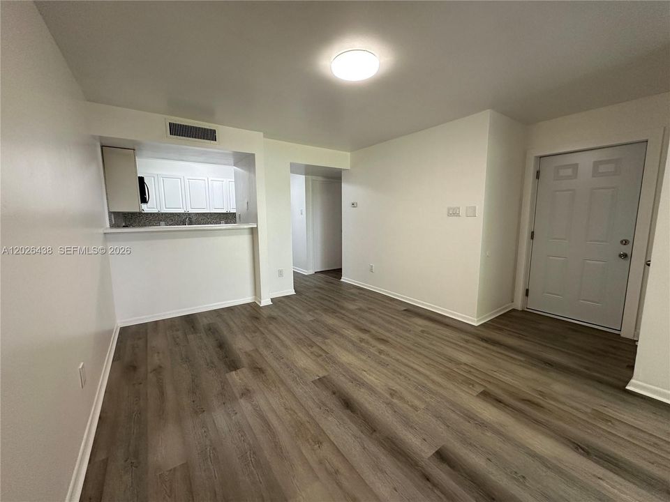 Activo con contrato: $229,900 (1 camas, 1 baños, 693 Pies cuadrados)