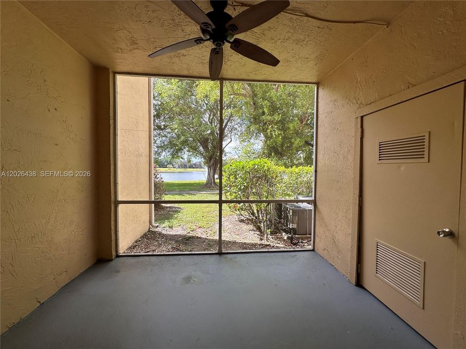 Activo con contrato: $229,900 (1 camas, 1 baños, 693 Pies cuadrados)