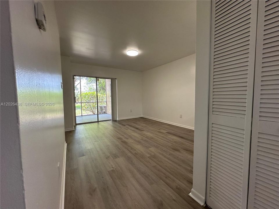 Activo con contrato: $229,900 (1 camas, 1 baños, 693 Pies cuadrados)