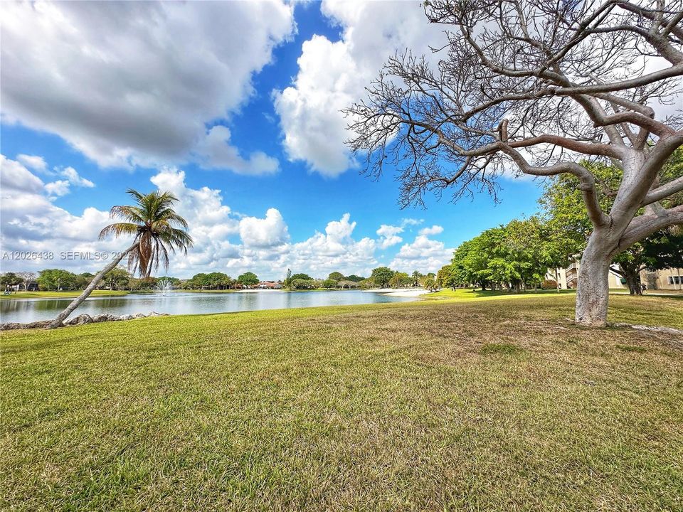 Activo con contrato: $229,900 (1 camas, 1 baños, 693 Pies cuadrados)