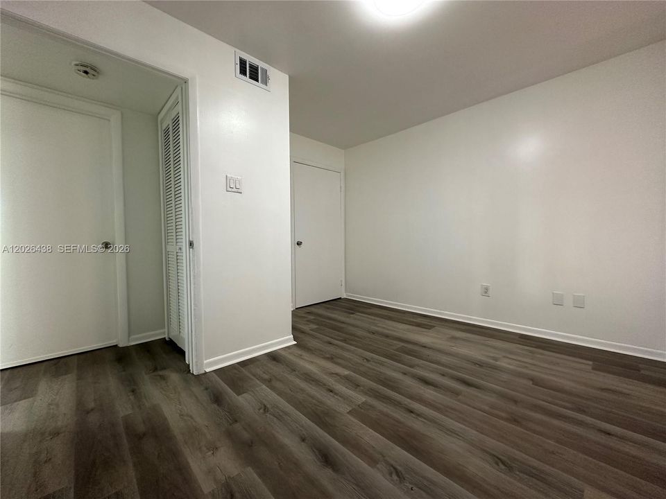 Activo con contrato: $229,900 (1 camas, 1 baños, 693 Pies cuadrados)