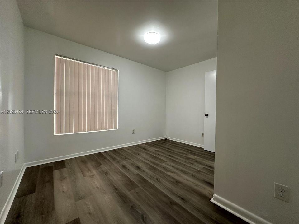 Activo con contrato: $229,900 (1 camas, 1 baños, 693 Pies cuadrados)