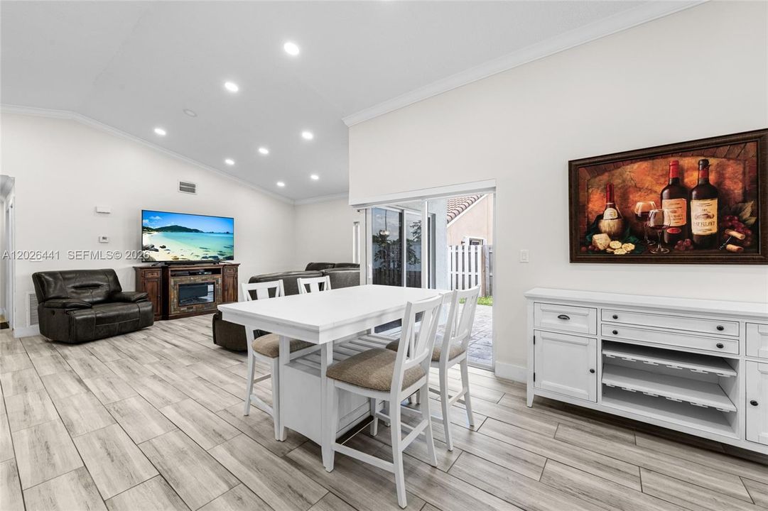 For Sale: $620,000 (3 beds, 2 baths, 1546 Square Feet)