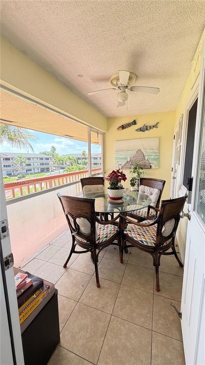 For Sale: $157,000 (2 beds, 2 baths, 880 Square Feet)