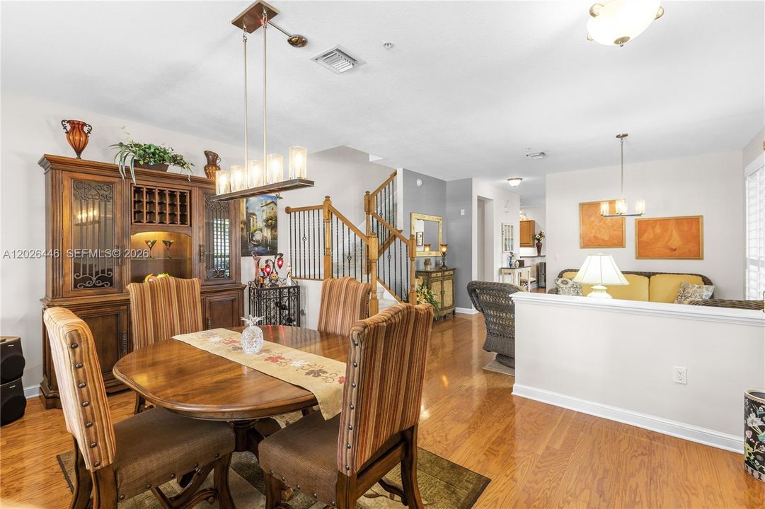 For Sale: $549,000 (3 beds, 2 baths, 2025 Square Feet)