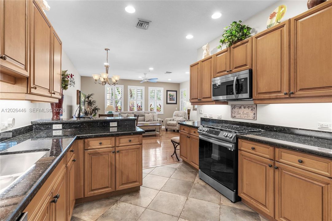 For Sale: $549,000 (3 beds, 2 baths, 2025 Square Feet)