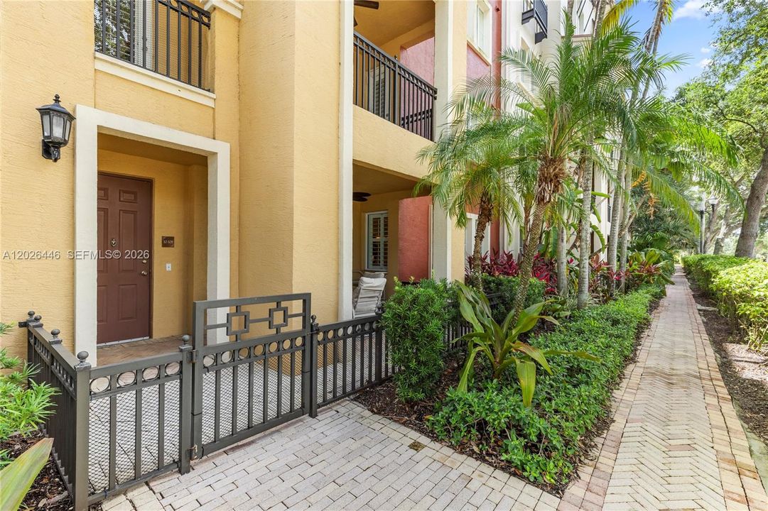 For Sale: $549,000 (3 beds, 2 baths, 2025 Square Feet)