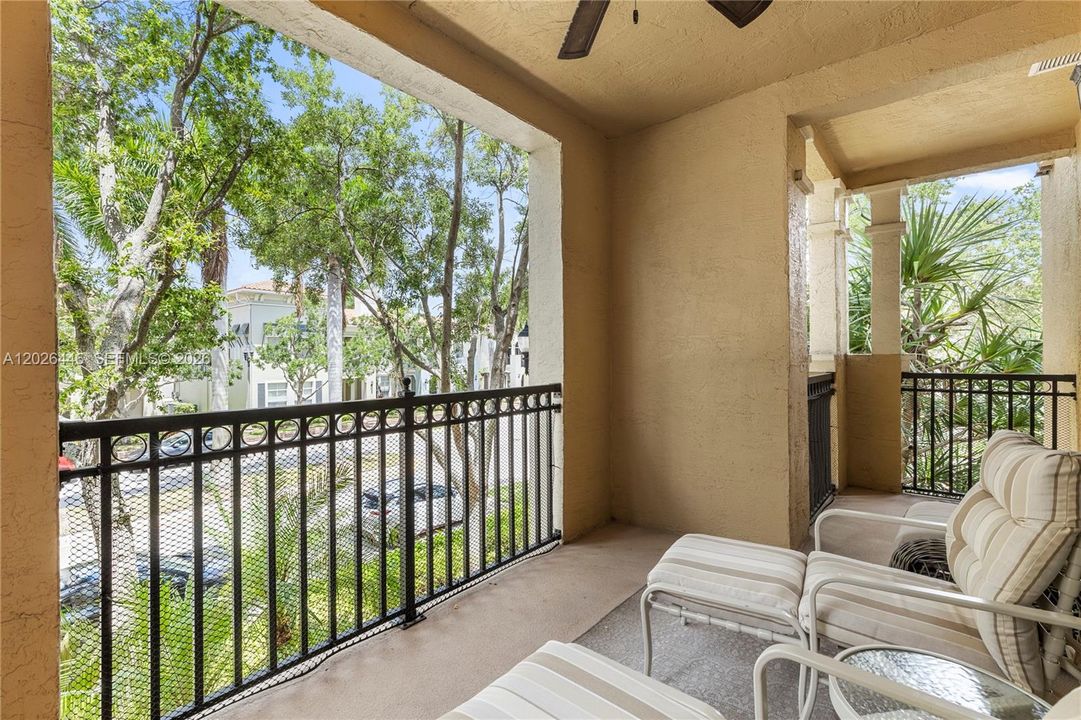 For Sale: $549,000 (3 beds, 2 baths, 2025 Square Feet)