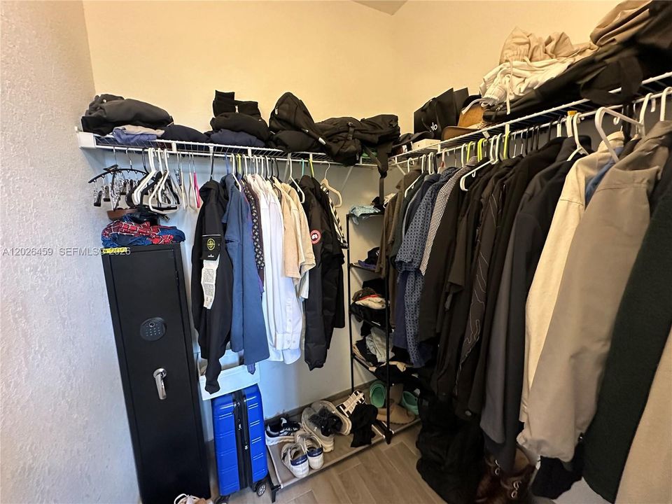 В аренду: $2,700 (3 спален, 2 ванн, 1442 Квадратных фут)