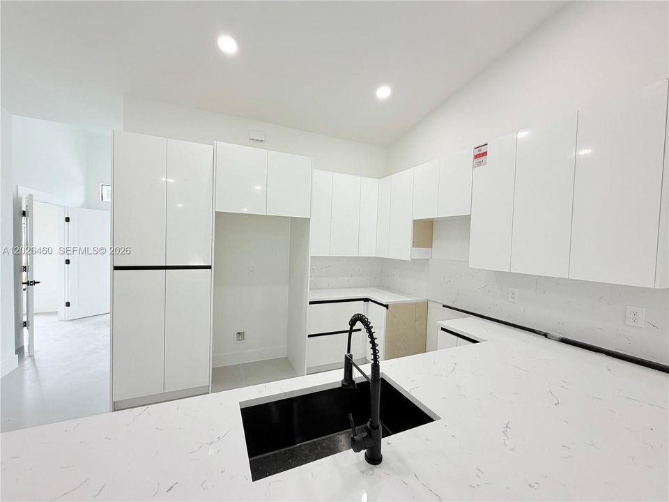 For Sale: $349,990 (4 beds, 2 baths, 1650 Square Feet)