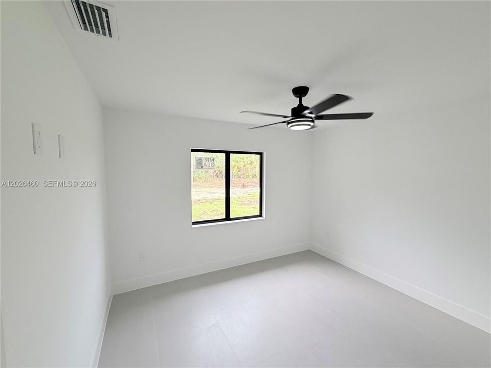 For Sale: $349,990 (4 beds, 2 baths, 1650 Square Feet)