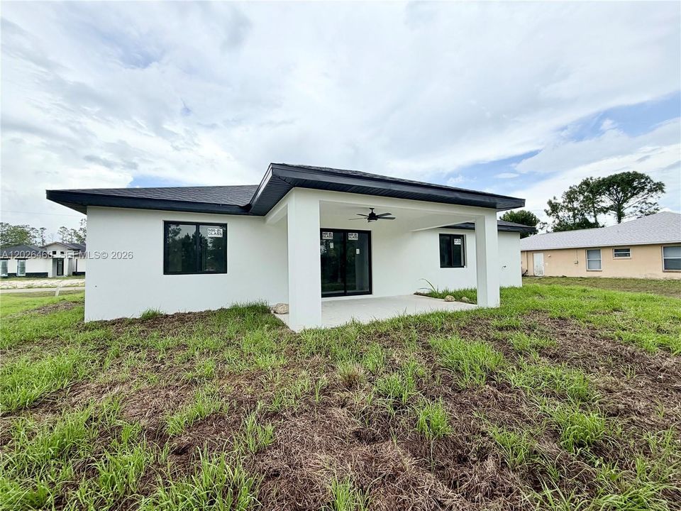 For Sale: $349,990 (4 beds, 2 baths, 1650 Square Feet)