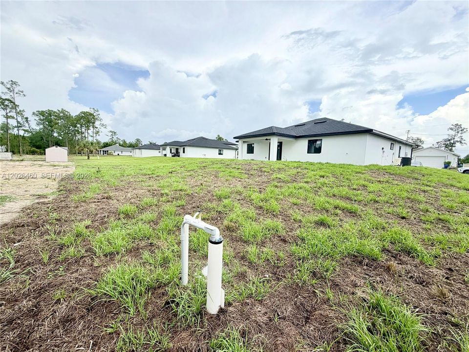 For Sale: $349,990 (4 beds, 2 baths, 1650 Square Feet)