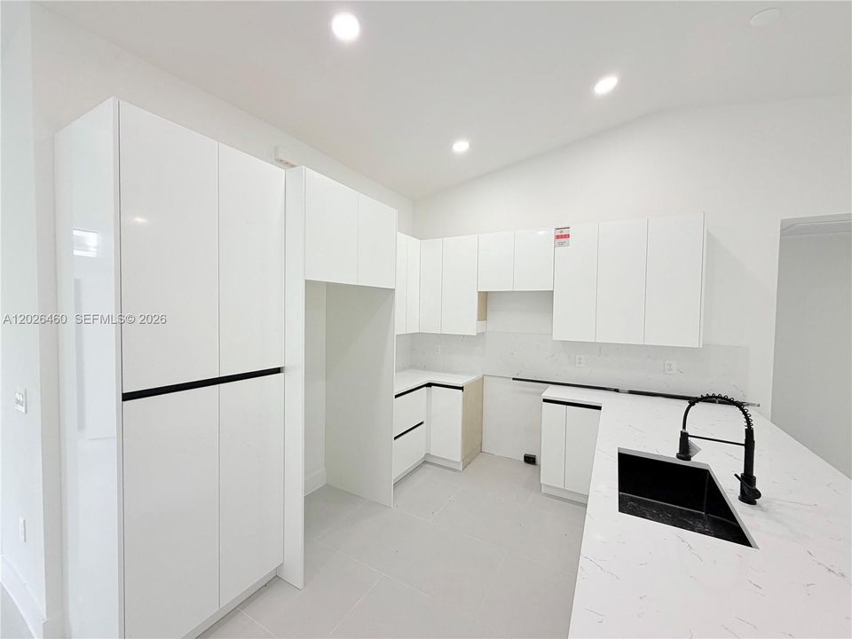 For Sale: $349,990 (4 beds, 2 baths, 1650 Square Feet)