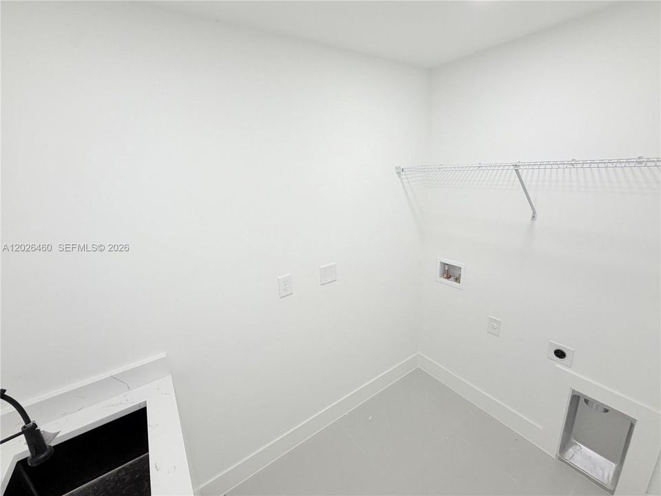 For Sale: $349,990 (4 beds, 2 baths, 1650 Square Feet)
