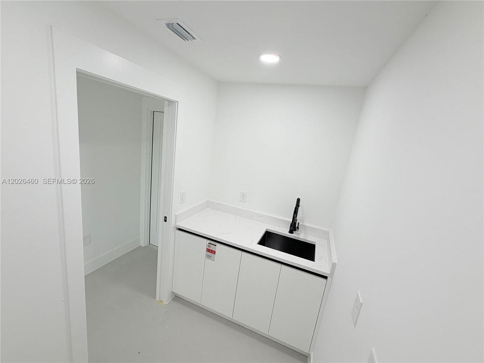 For Sale: $349,990 (4 beds, 2 baths, 1650 Square Feet)