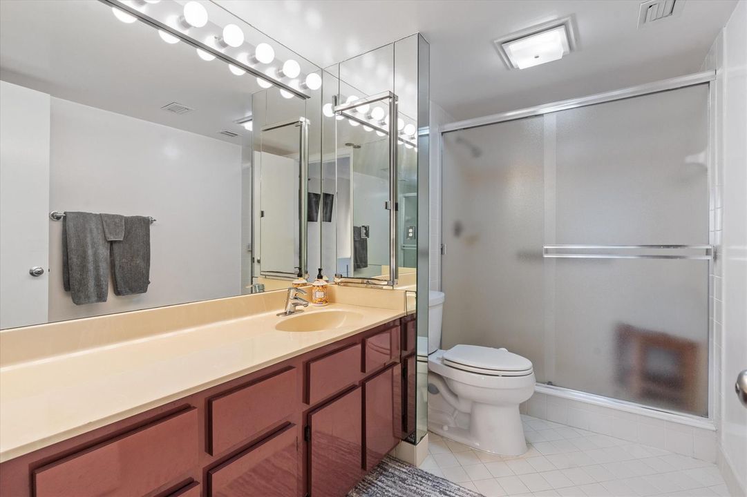 Primary bath