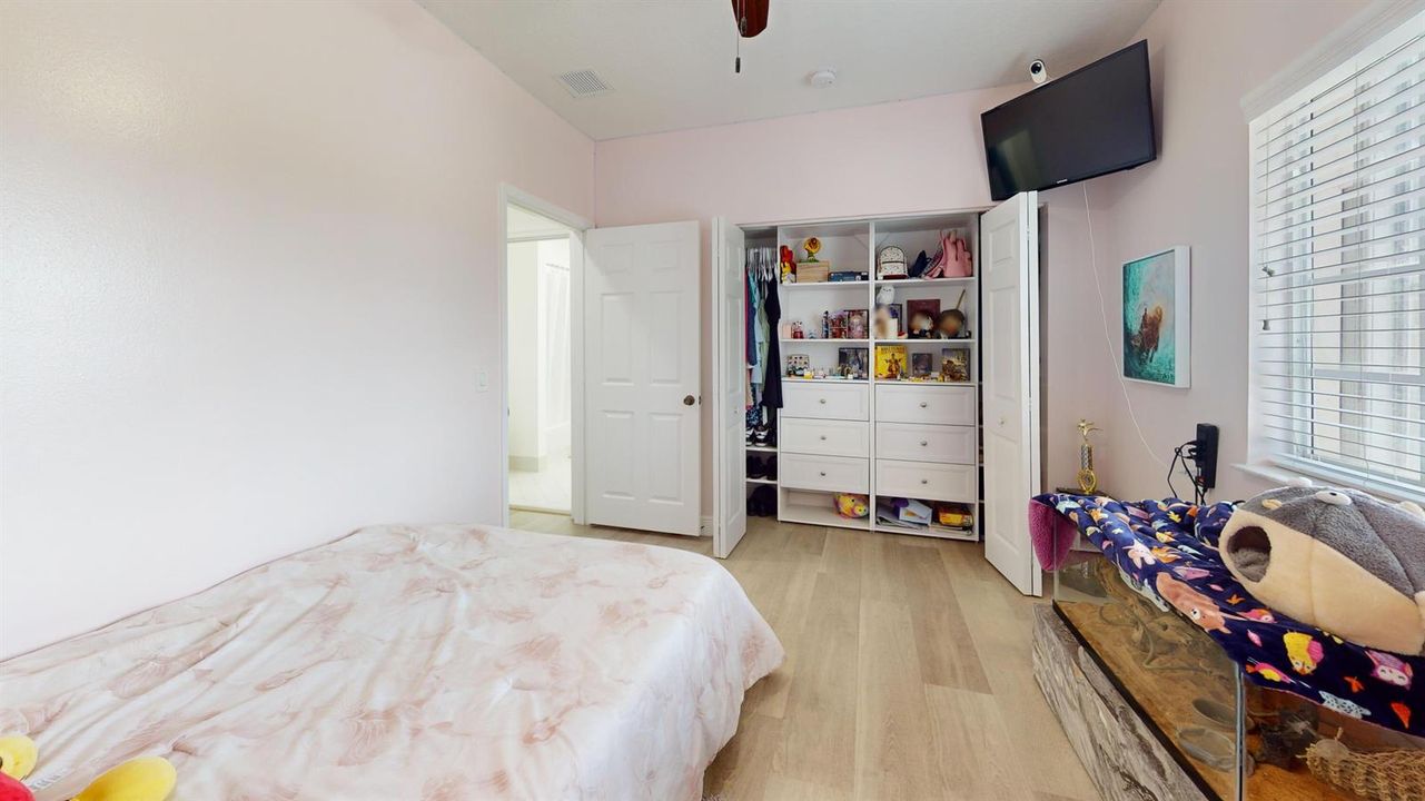 Guest-Bedroom 2