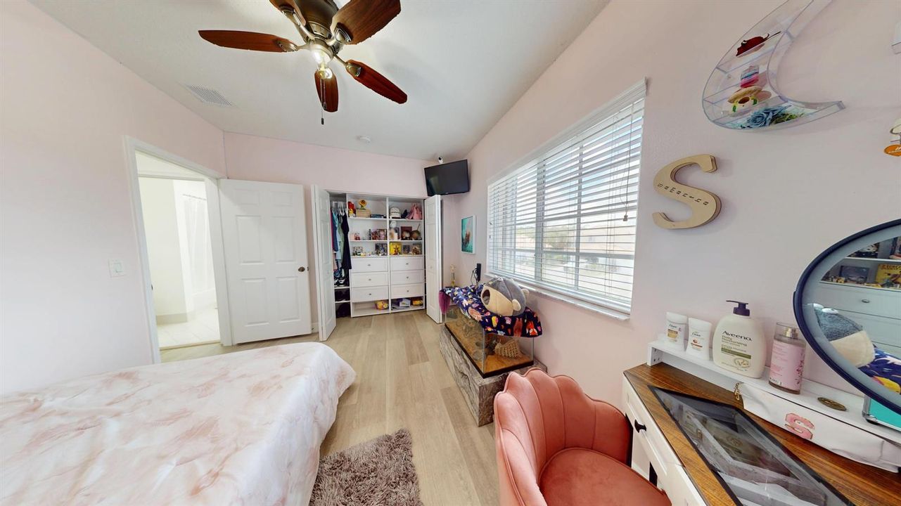 Guest-Bedroom 2