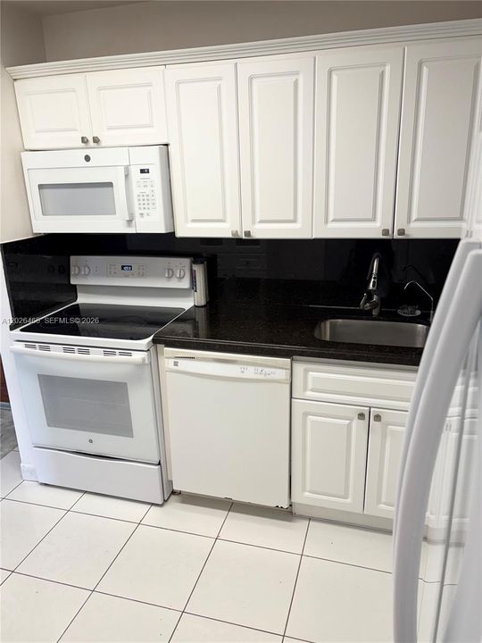 En Renta: $2,600 (2 camas, 2 baños, 1030 Pies cuadrados)