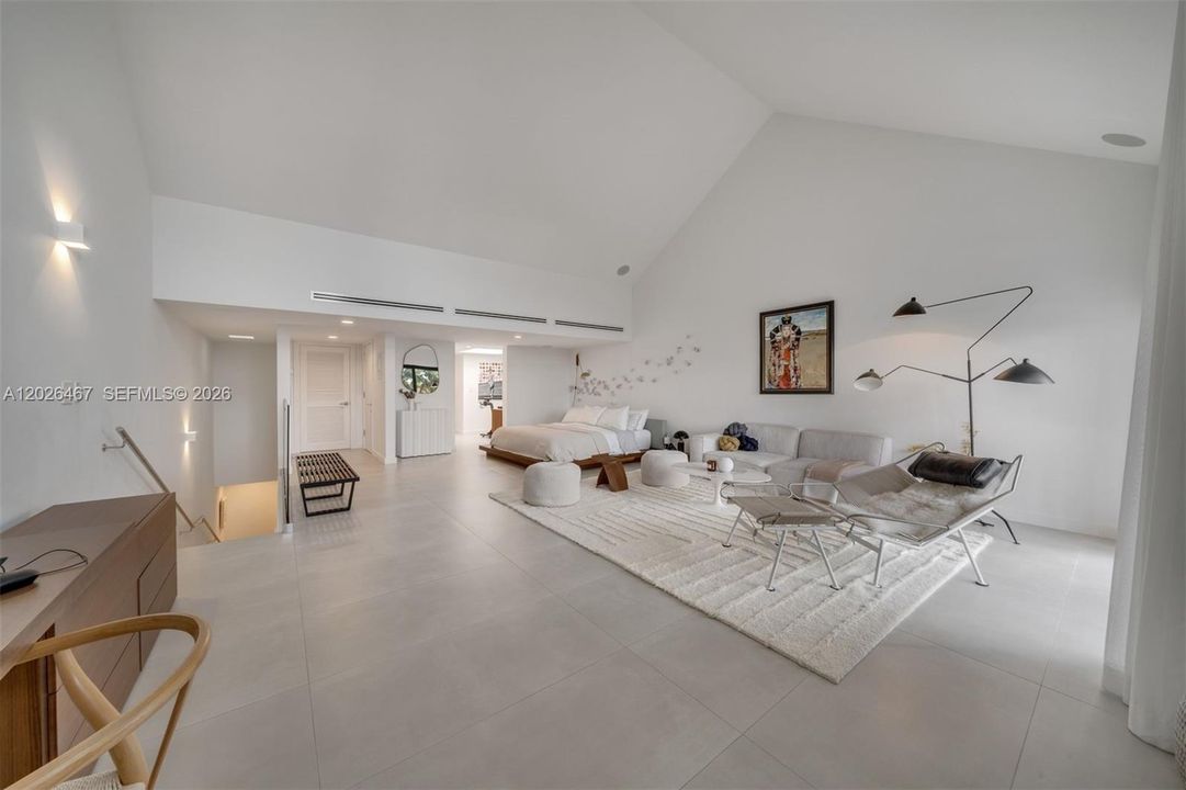 For Sale: $1,999,000 (4 beds, 3 baths, 3696 Square Feet)