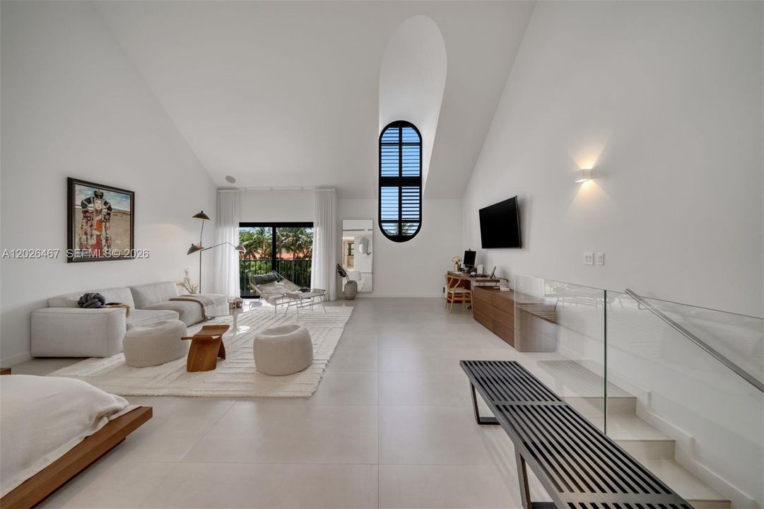 For Sale: $1,999,000 (4 beds, 3 baths, 3696 Square Feet)