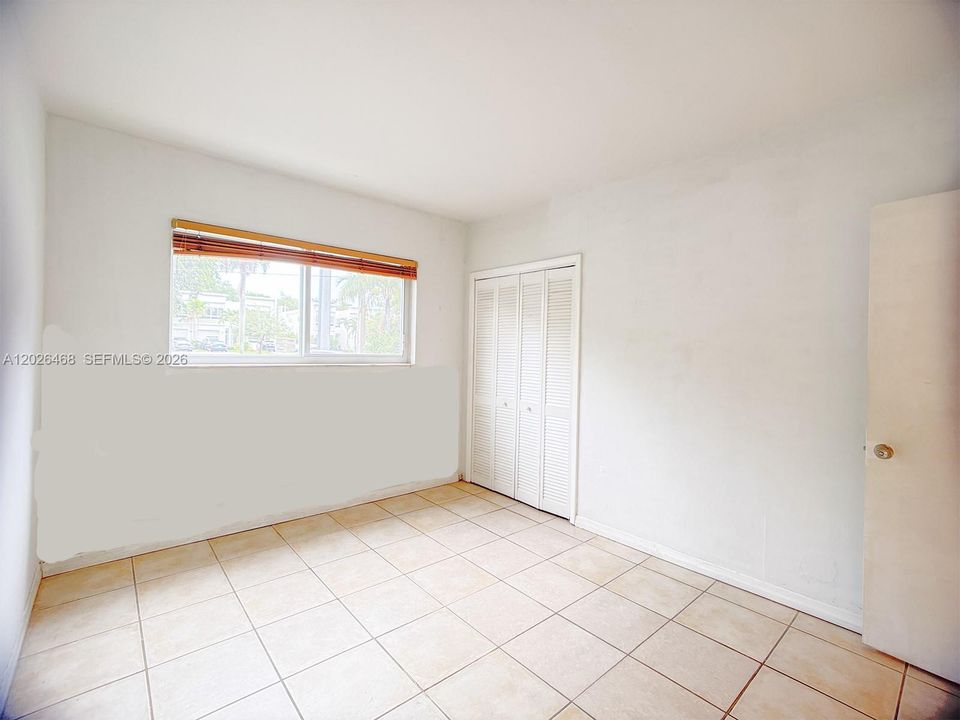 For Sale: $239,900 (2 beds, 1 baths, 750 Square Feet)