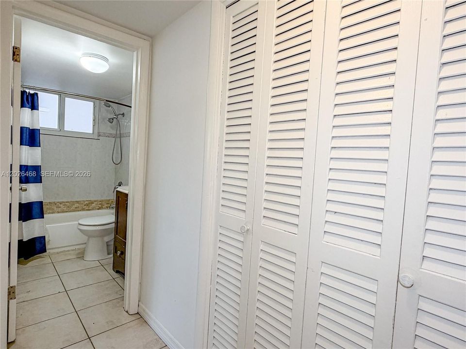 For Sale: $239,900 (2 beds, 1 baths, 750 Square Feet)