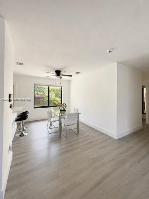 For Sale: $599,000 (4 beds, 2 baths, 1400 Square Feet)