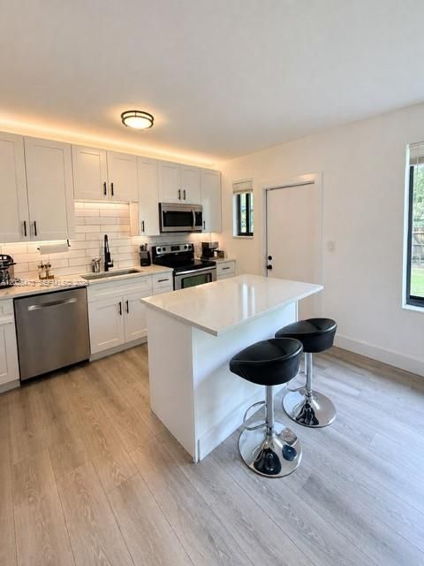 For Sale: $599,000 (4 beds, 2 baths, 1400 Square Feet)
