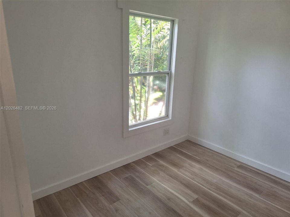 For Rent: $1,800 (0 beds, 1 baths, 400 Square Feet)