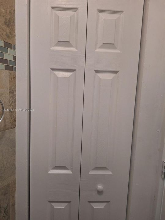 For Rent: $1,800 (0 beds, 1 baths, 400 Square Feet)