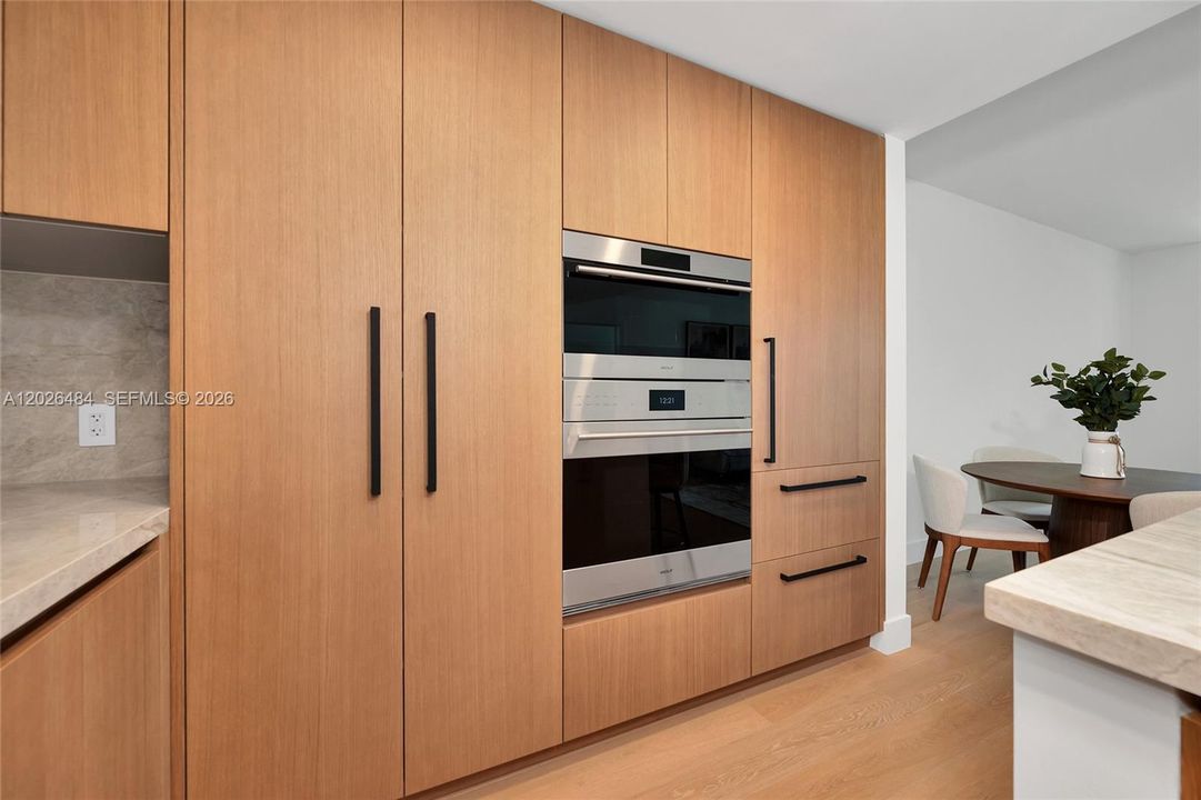 For Sale: $1,650,000 (1 beds, 1 baths, 1150 Square Feet)