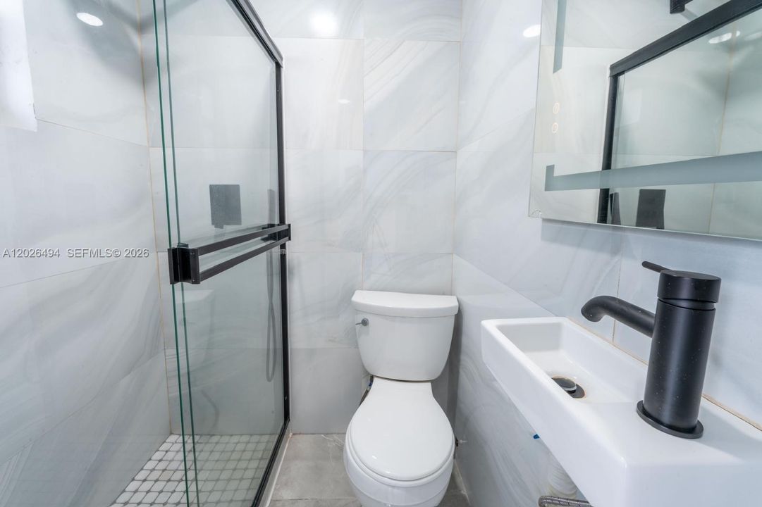 For Sale: $699,000 (3 beds, 2 baths, 1344 Square Feet)