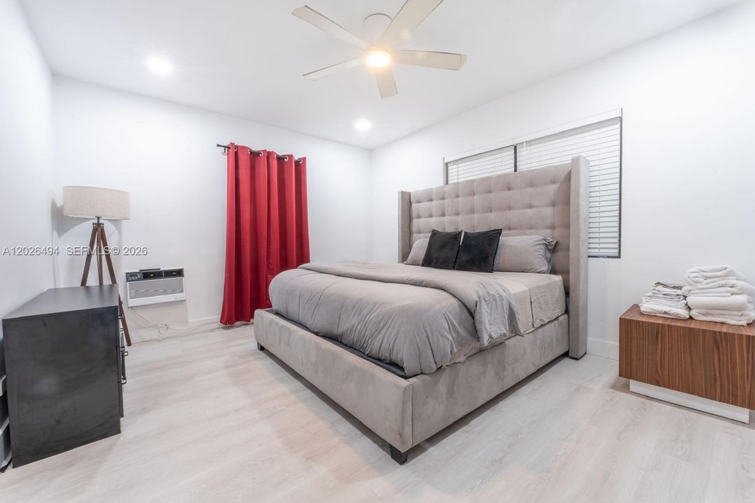 For Sale: $699,000 (3 beds, 2 baths, 1344 Square Feet)