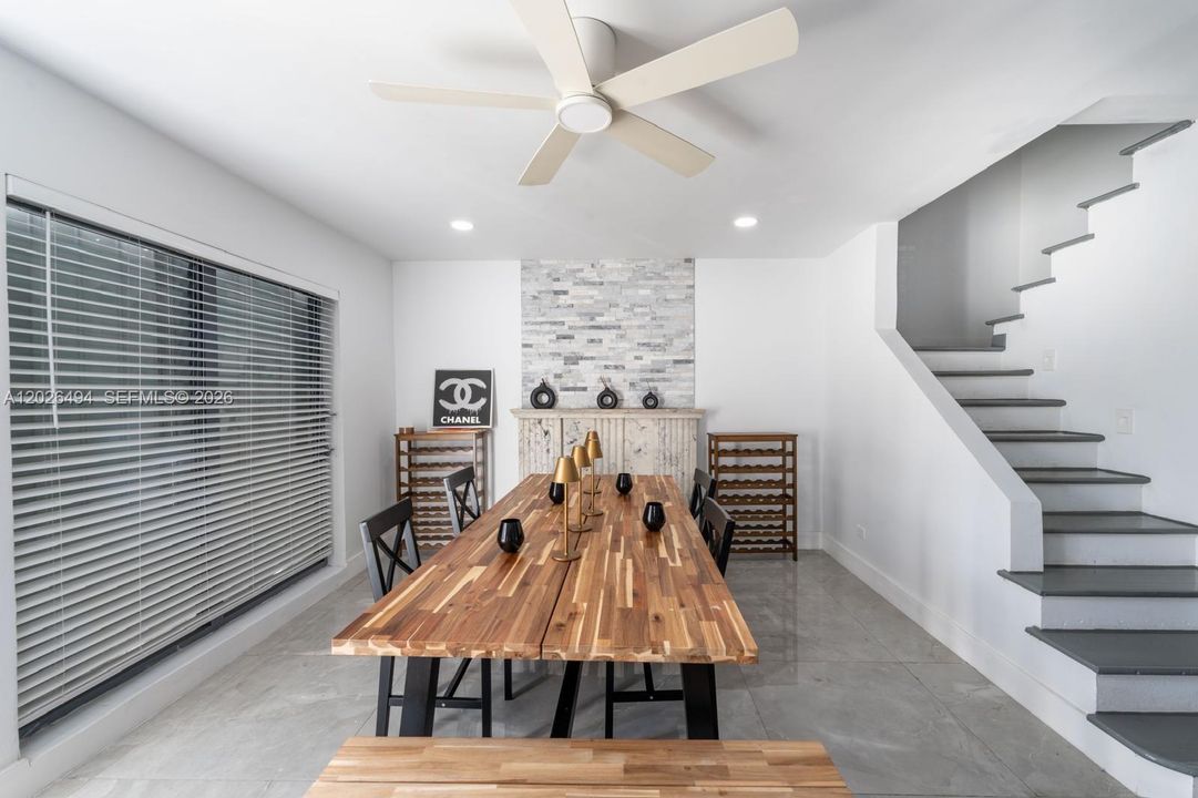For Sale: $699,000 (3 beds, 2 baths, 1344 Square Feet)