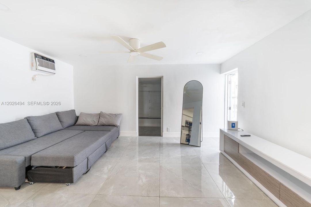 For Sale: $699,000 (3 beds, 2 baths, 1344 Square Feet)