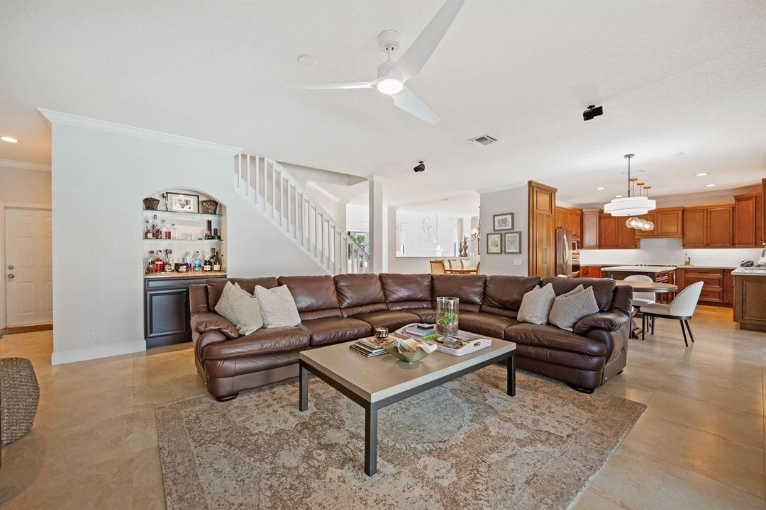20-web-or-mls-978-greenwood-rd