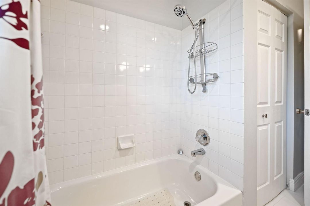 42-web-or-mls-978-greenwood-rd
