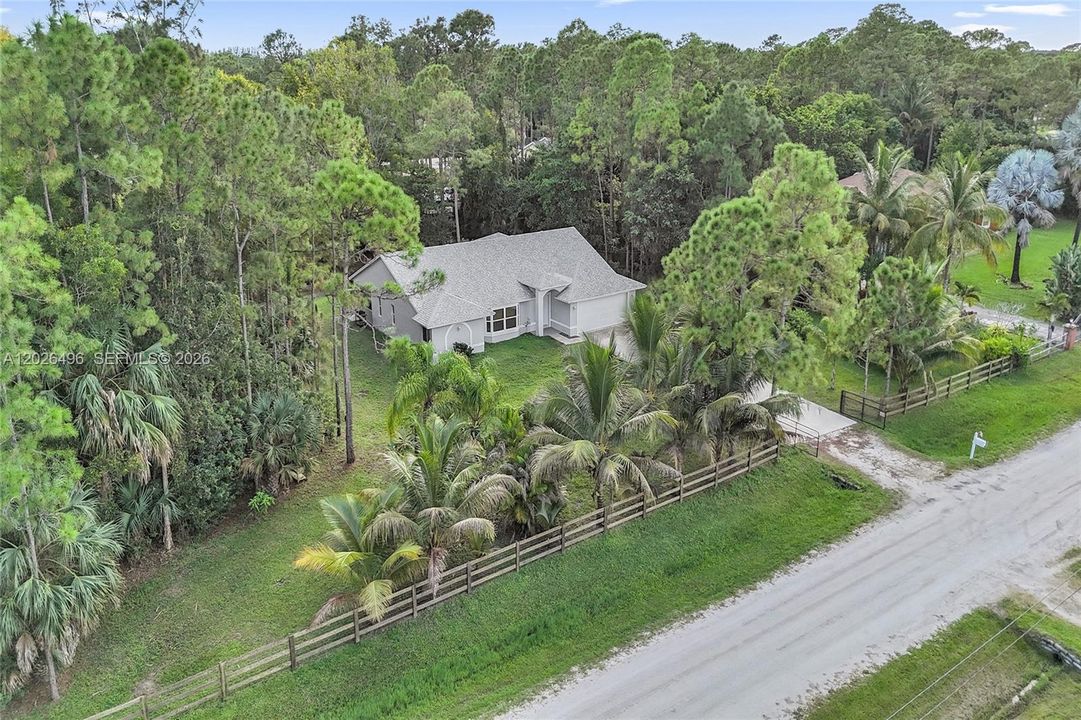 En Venta: $759,900 (4 camas, 2 baños, 2145 Pies cuadrados)