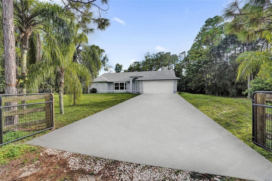 En Venta: $759,900 (4 camas, 2 baños, 2145 Pies cuadrados)