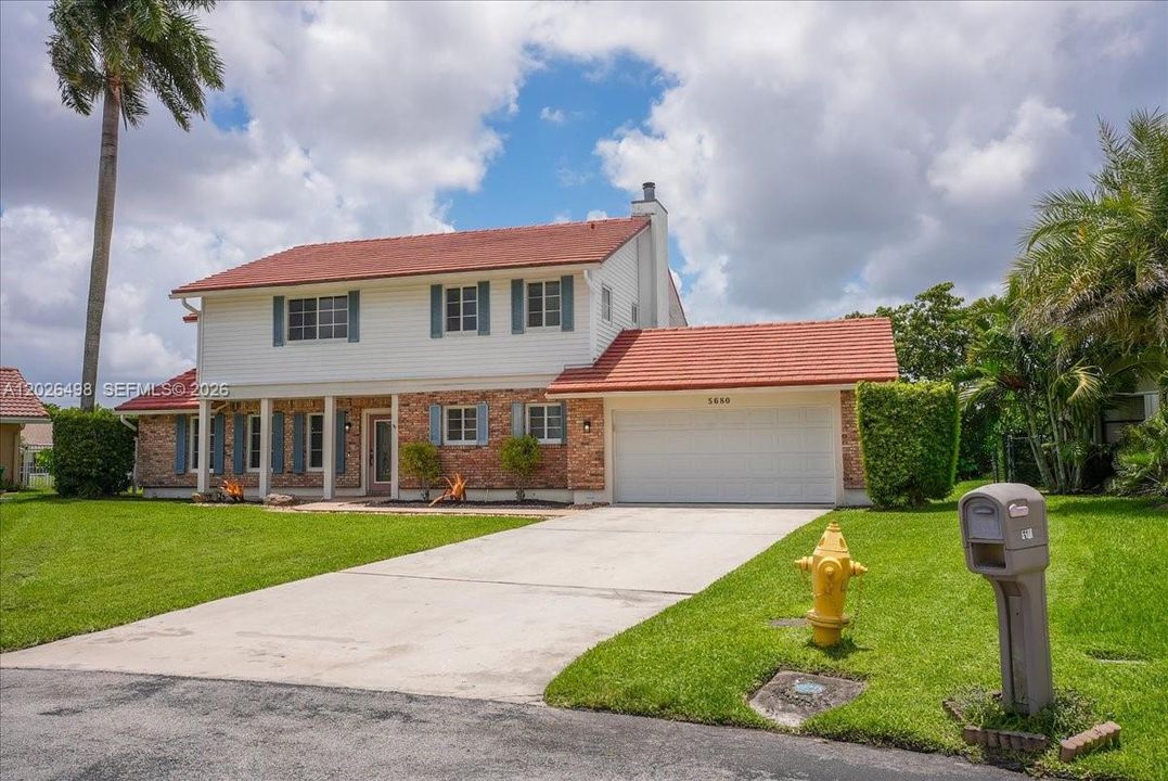 Active With Contract: $800,000 (4 beds, 3 baths, 2494 Square Feet)