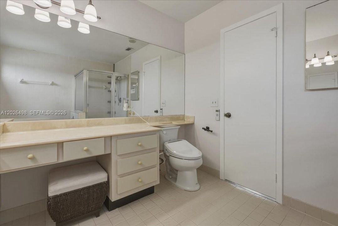 Active With Contract: $800,000 (4 beds, 3 baths, 2494 Square Feet)