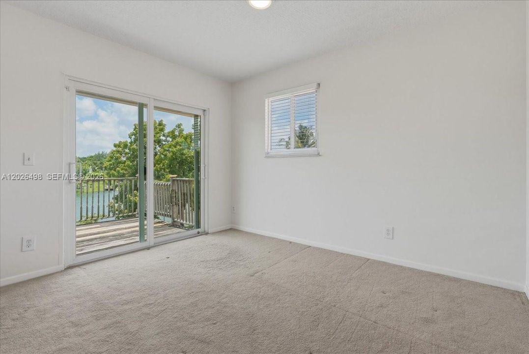 Active With Contract: $800,000 (4 beds, 3 baths, 2494 Square Feet)