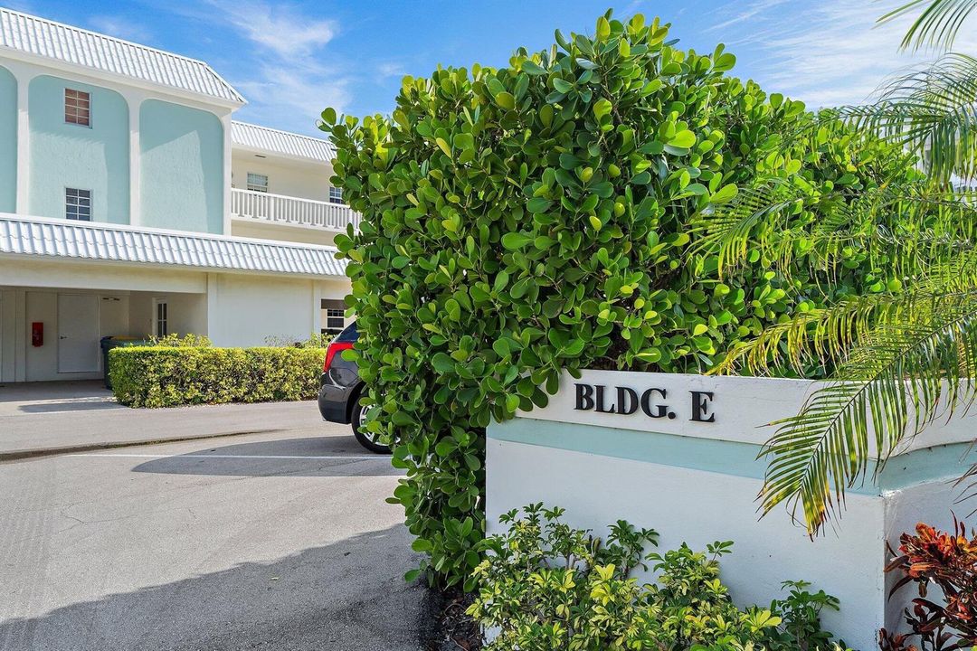 003-100WaterwayRd-E305-Tequesta-SMALL
