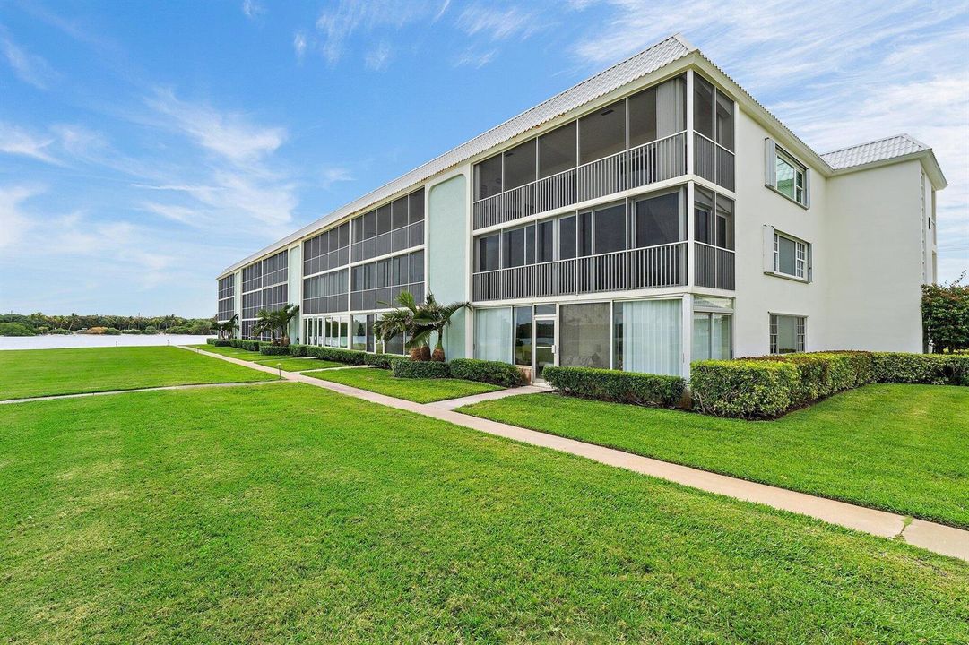 040-100WaterwayRd-E305-Tequesta-SMALL