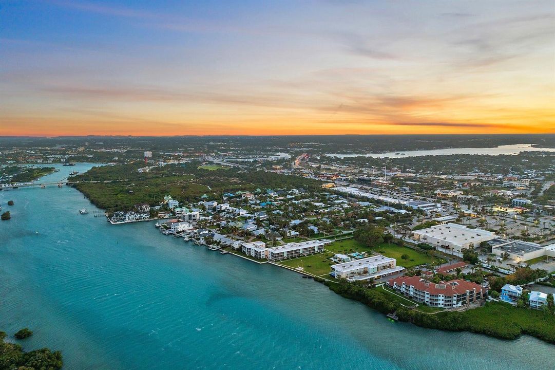 006-100WaterwayRd-E305-Tequesta-SMALL